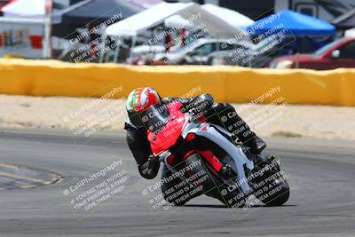 media/Apr-09-2022-SoCal Trackdays (Sat) [[c9e19a26ab]]/Turn 2 (1140am)/